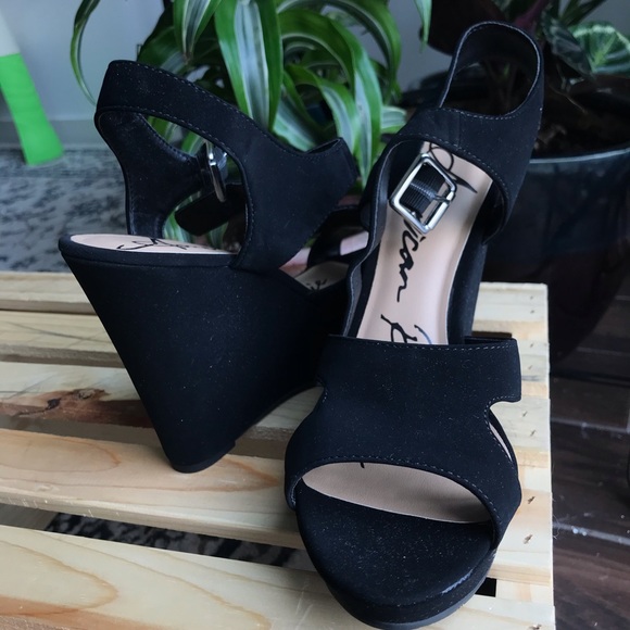 Velvety black platform wedges - Picture 7 of 14